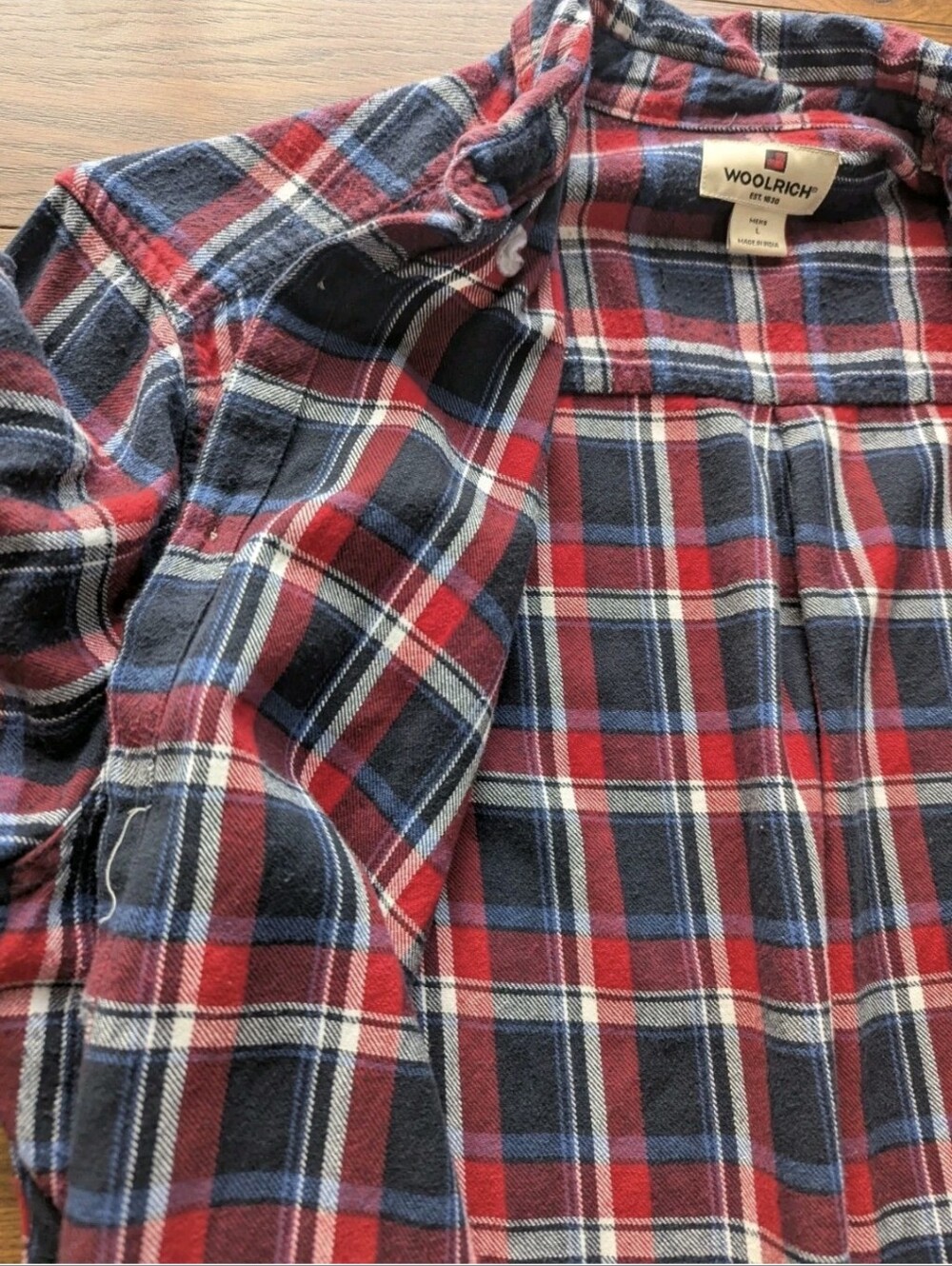 Woolrich Mens Large Plaid Flannel Button Down Red White Blue Well Worn GUC - Picture 10 of 11